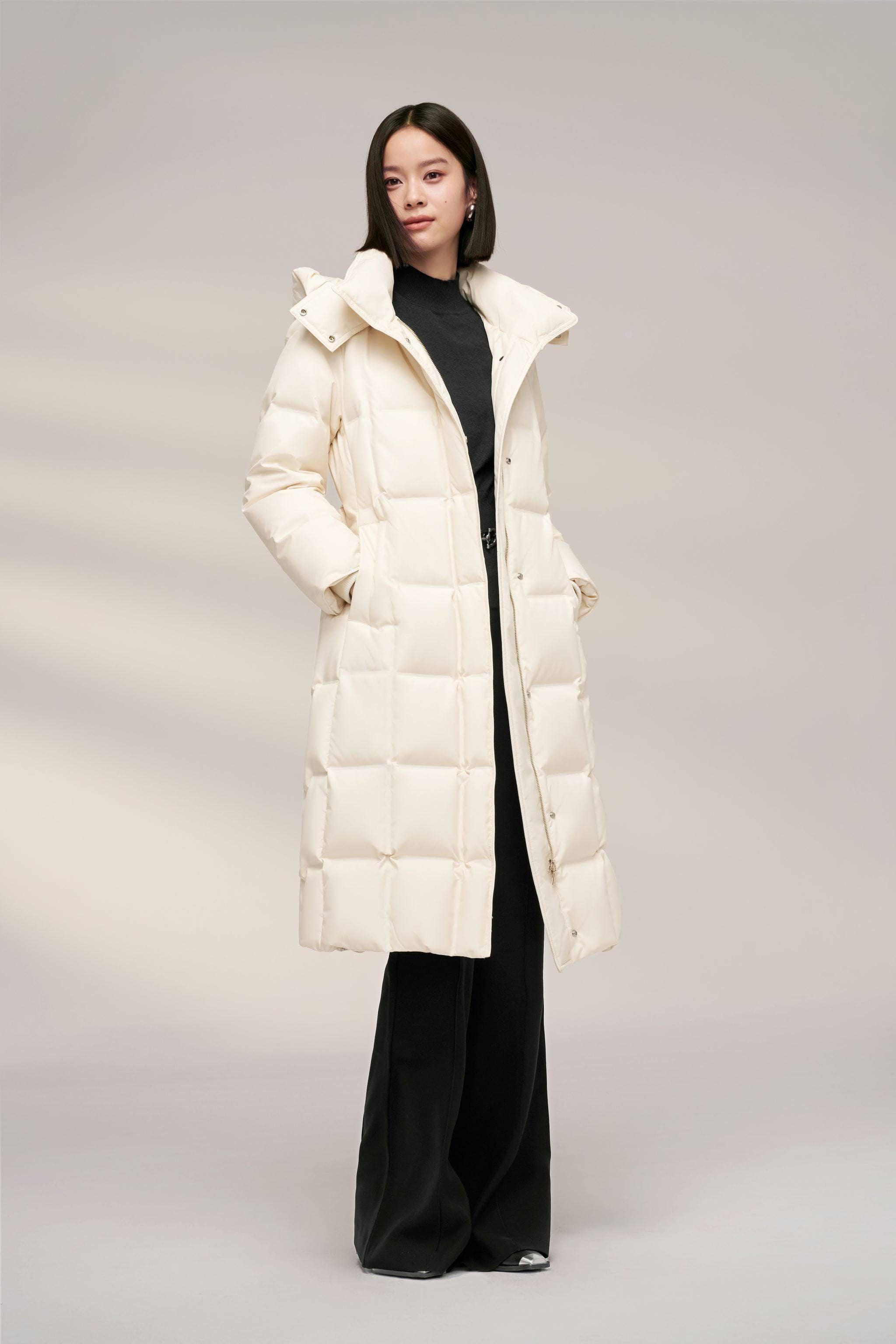 BOSIDENG 2024 Women’s Patterned Long Goose Down Coat With Belt Coats Cream / 4