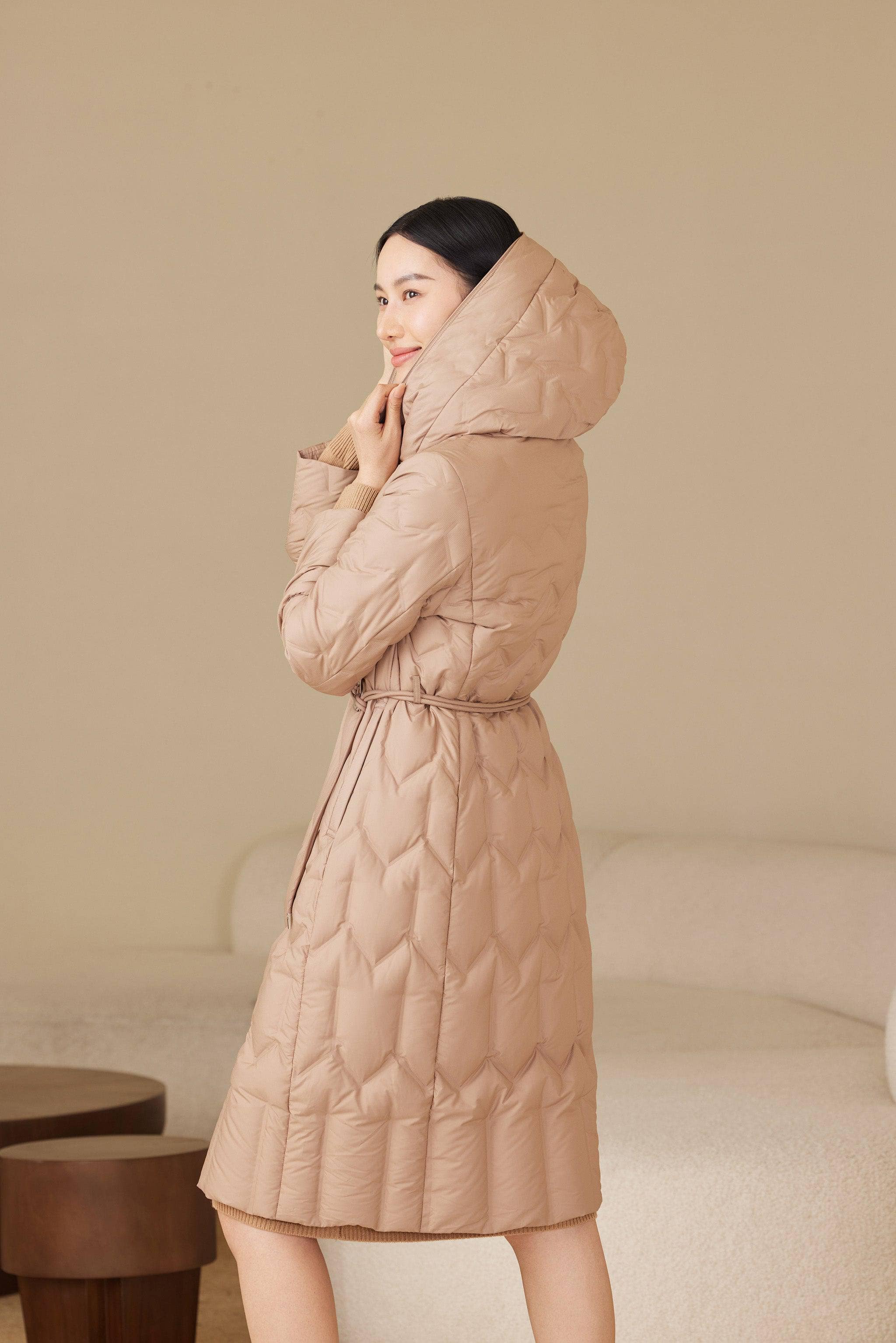 Women s Long Hooded Goose Down Jacket With Belt 4172