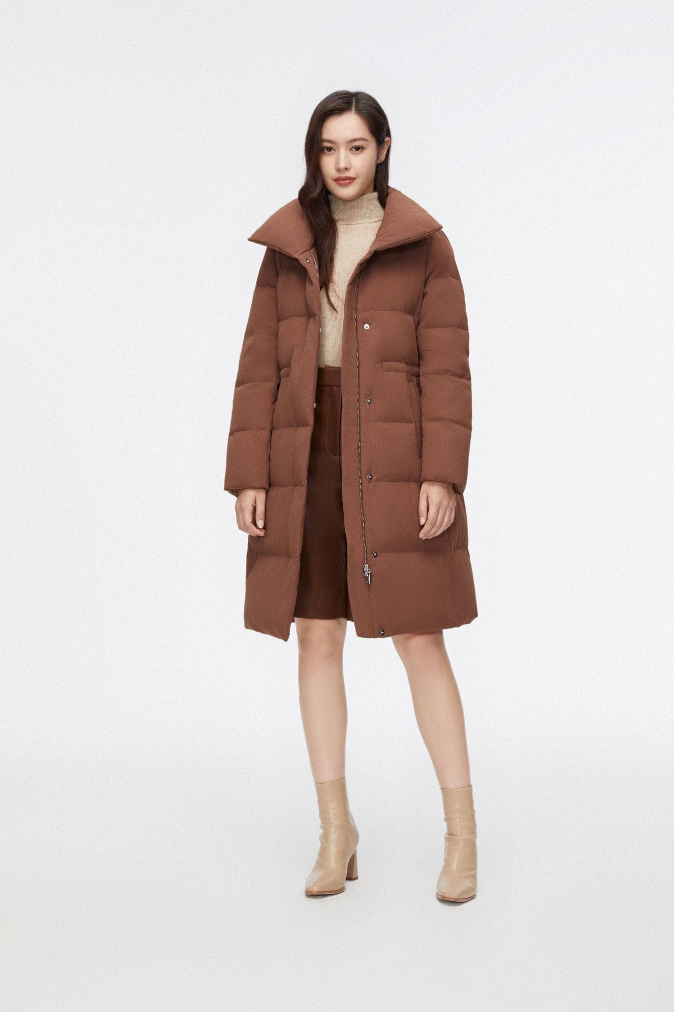 Mid-length Goose Down Jacket With Lapel
